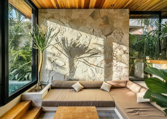 Blacksand Pererenan Villa
